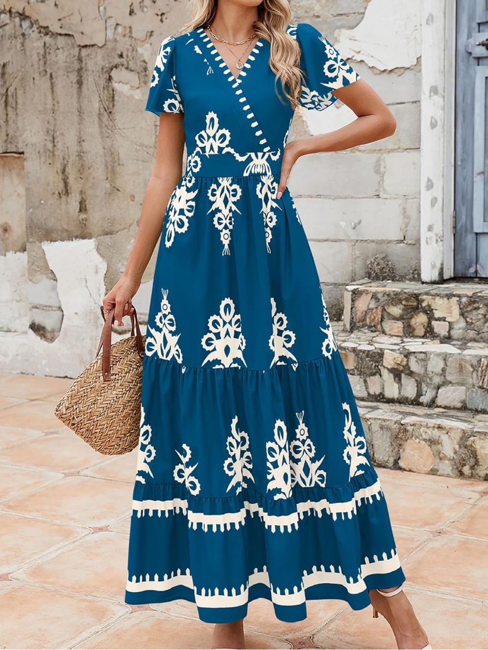 Women's pretty garden blue and white flowy maxi dress